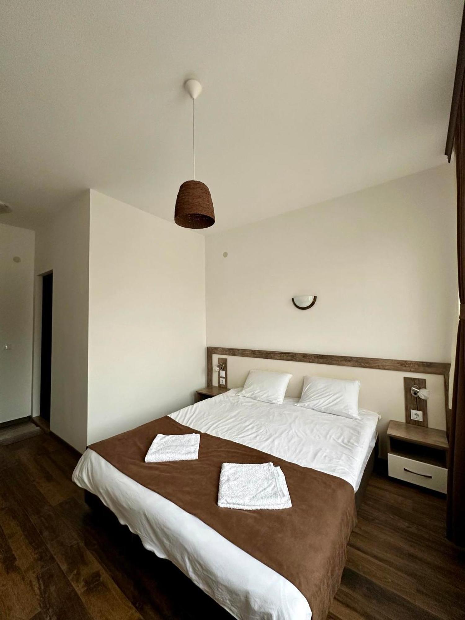 Бялата Къща Hotel Chakalarovo Exterior photo