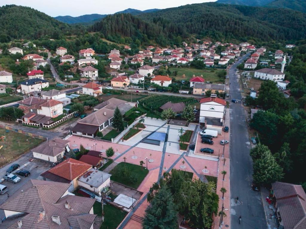 Бялата Къща Hotel Chakalarovo Exterior photo